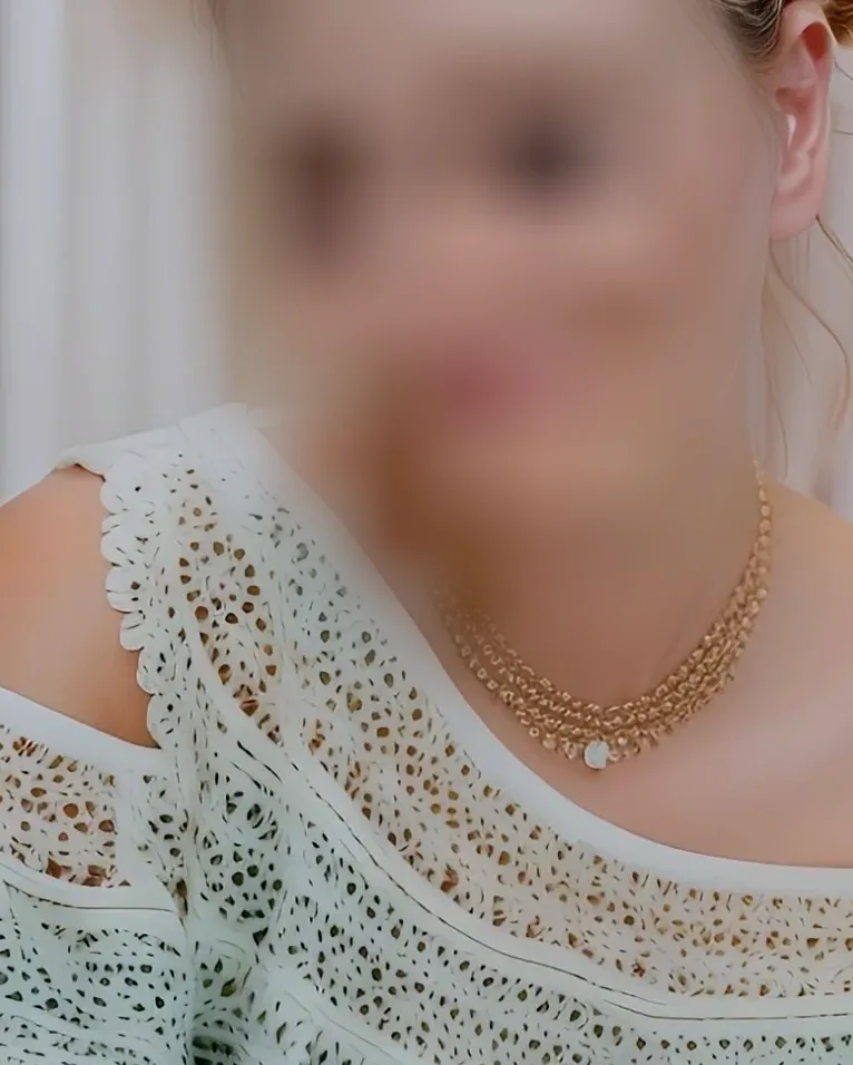 Miriam, 21