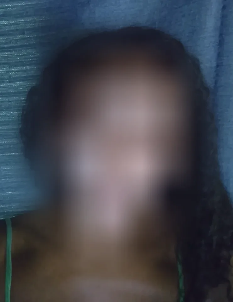 Nadine, 38
