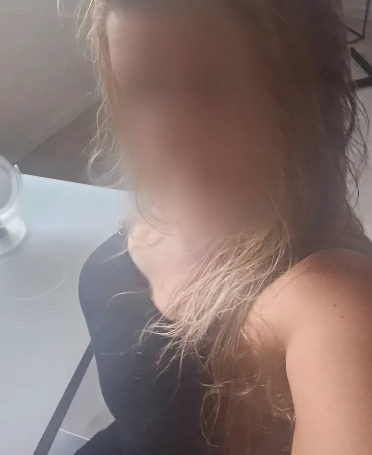 Zeynep, 31